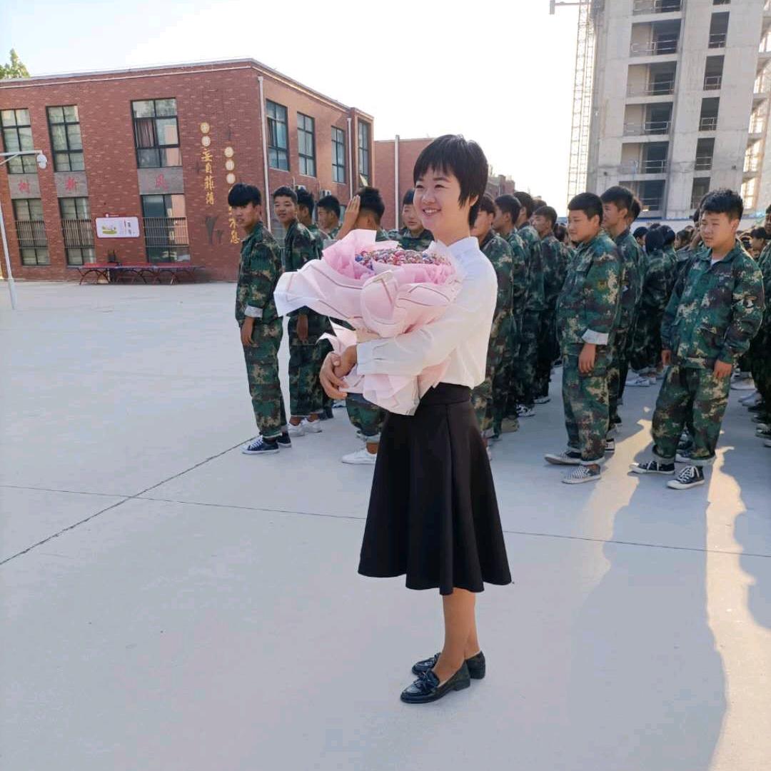 兰考技师学院🍎顿老师🍎