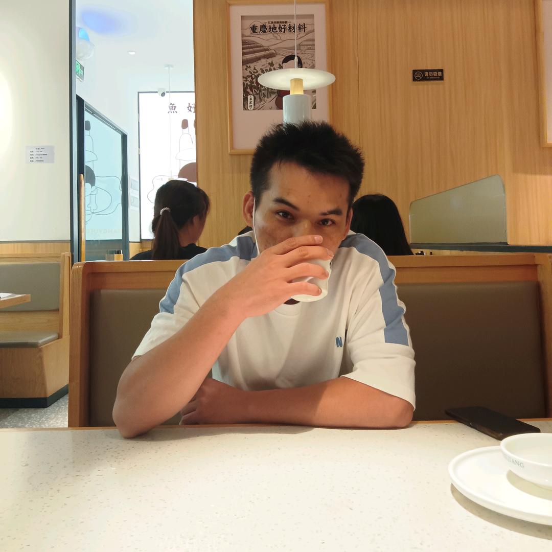 撸铁张（小胖和大瘦）