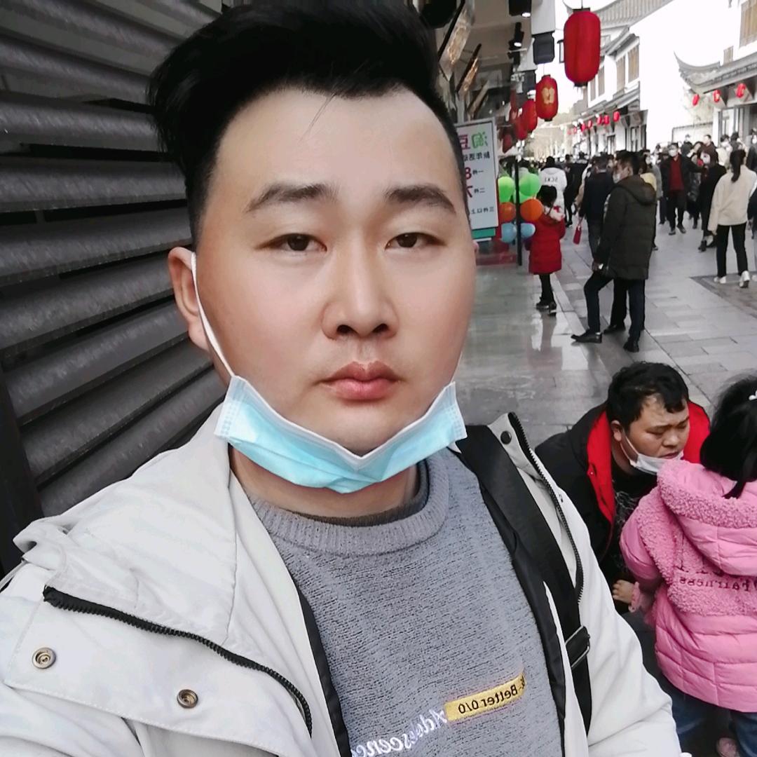 莫问他乡情多深