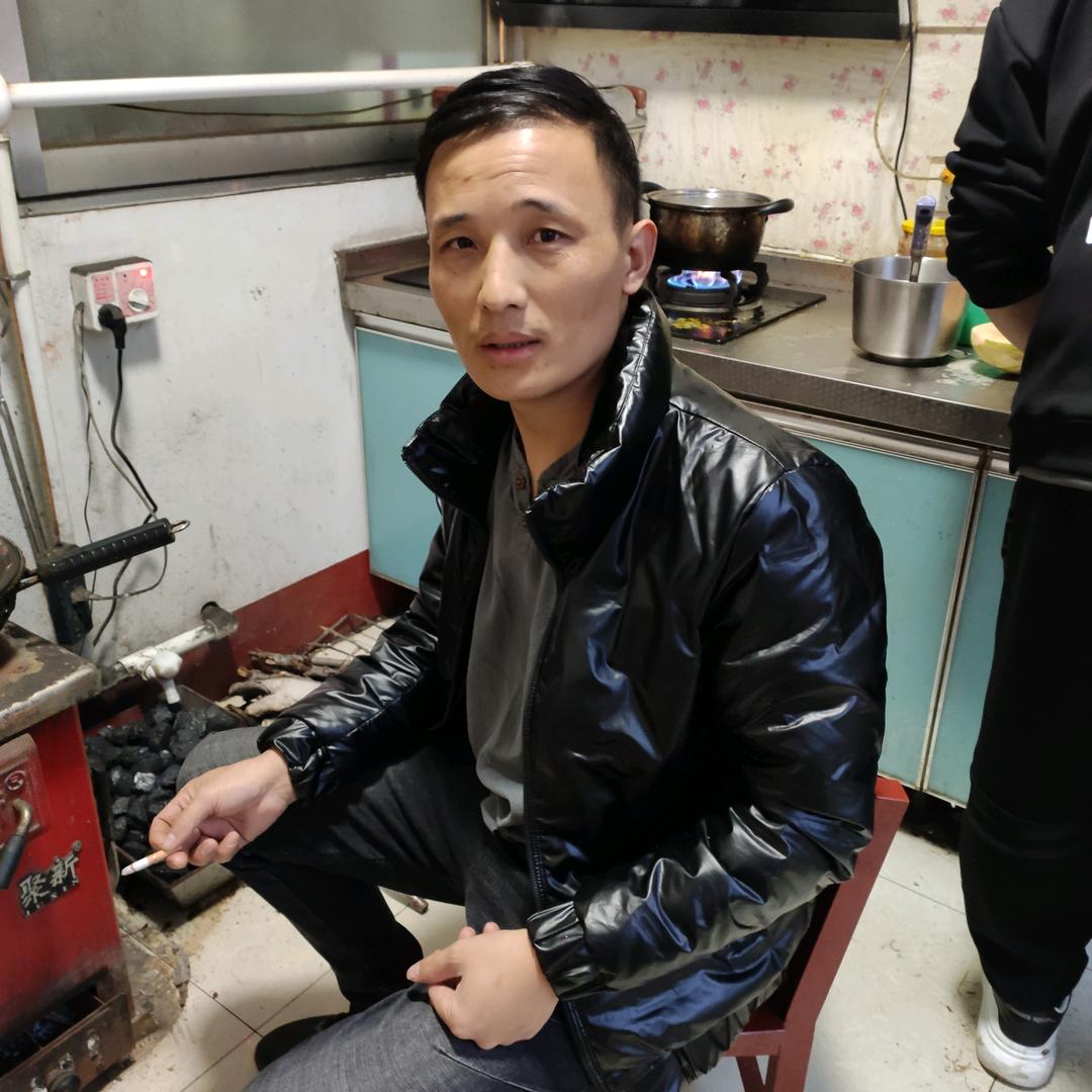 一笑而过1044432981885