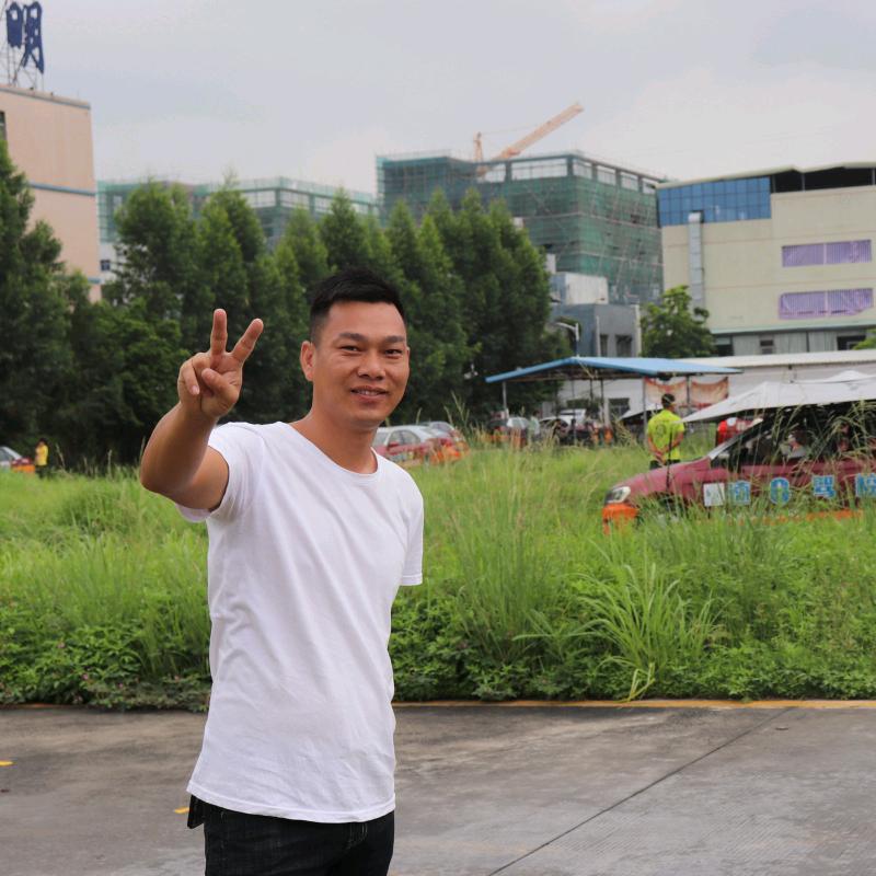 甘教练(速八驾校)