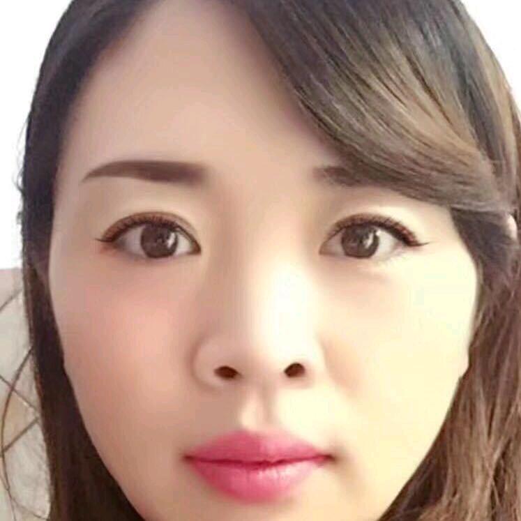 妍丽