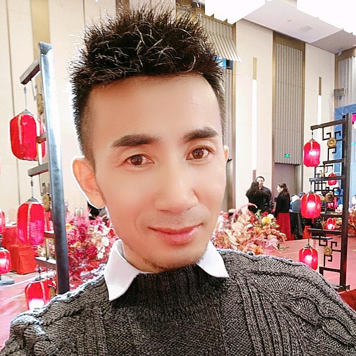 美牙小哥哥