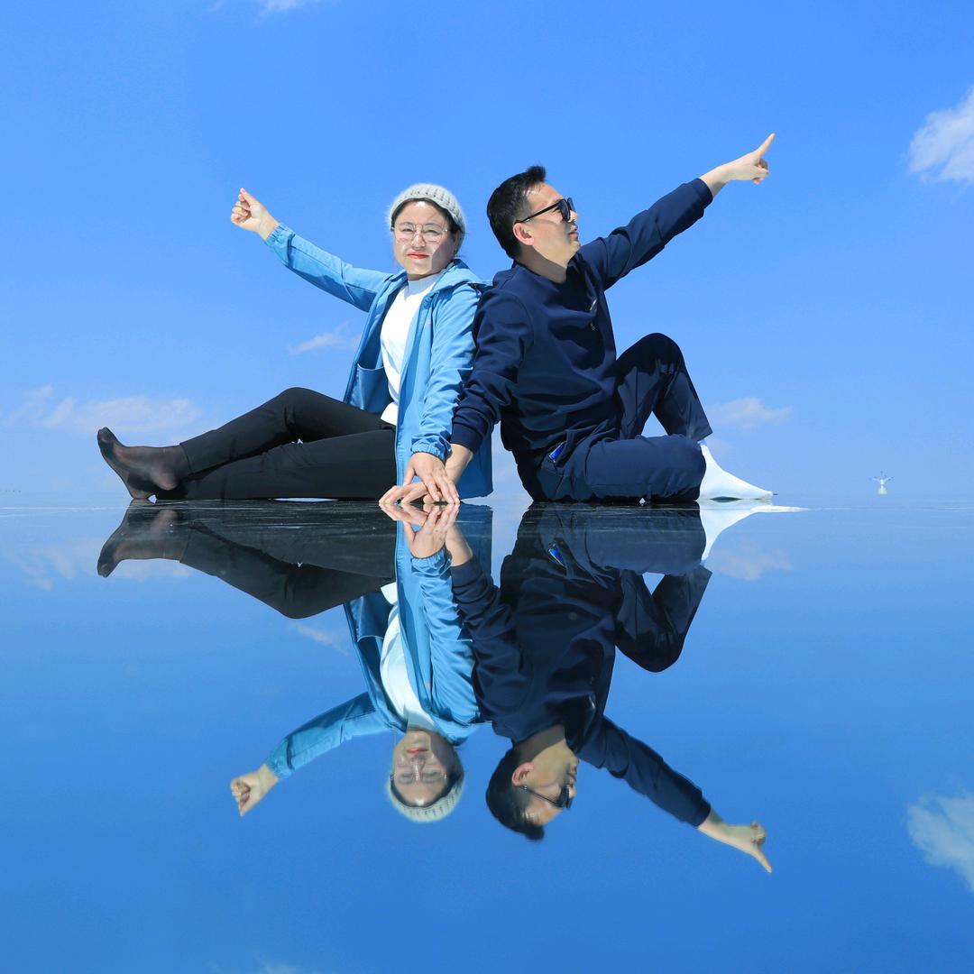 宝亮装饰公司。