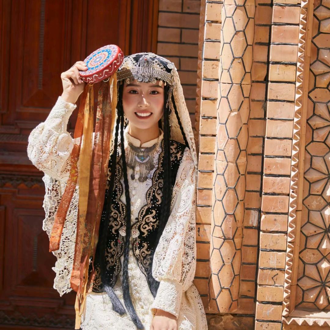 温暖杂货铺掌柜小李