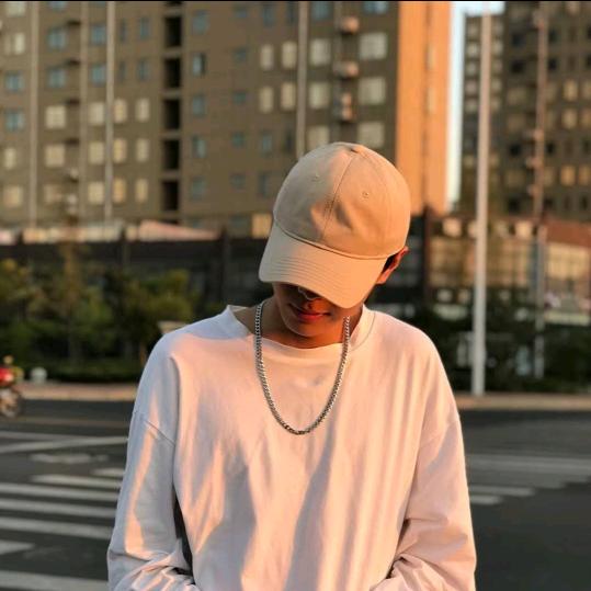 爱躺平的小浩