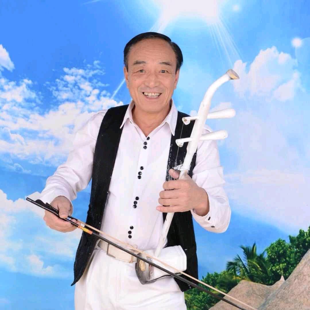 艺人牟国东
