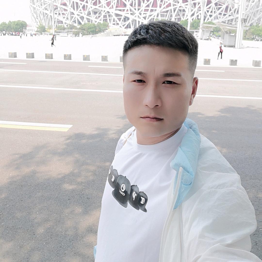 张建男装