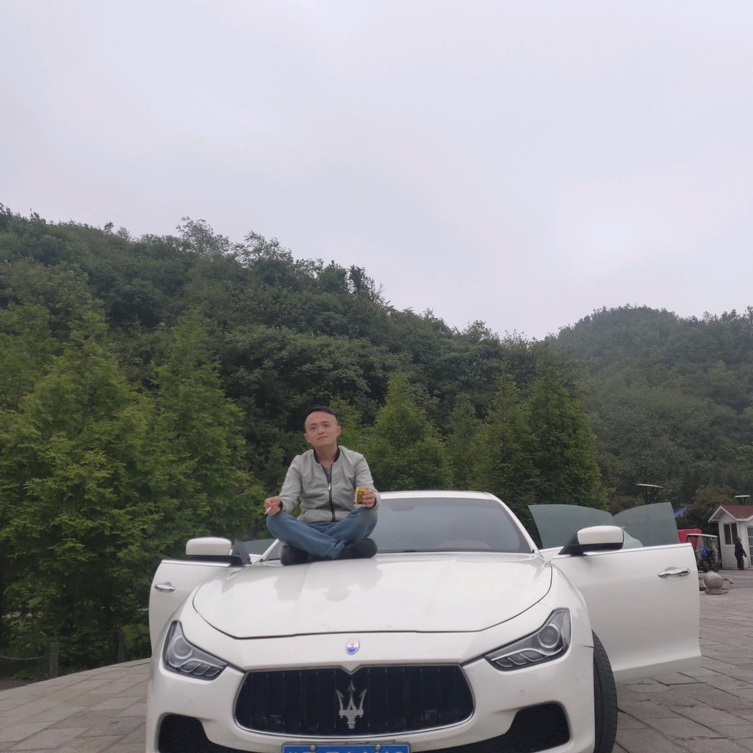 古斯特汽车