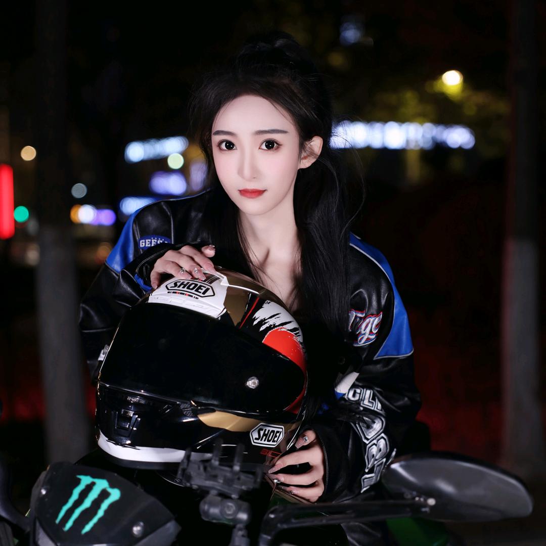 灿灿