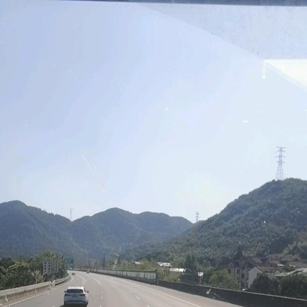 二哥一直在路上
