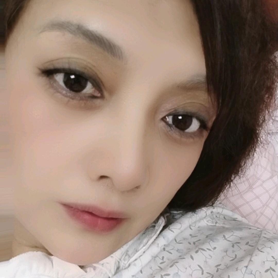 伸手挽明月