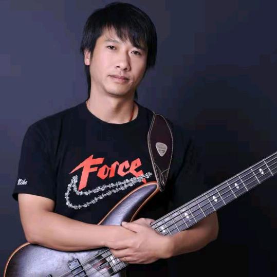 A人乐队丶A人琴行丶李老帅丶