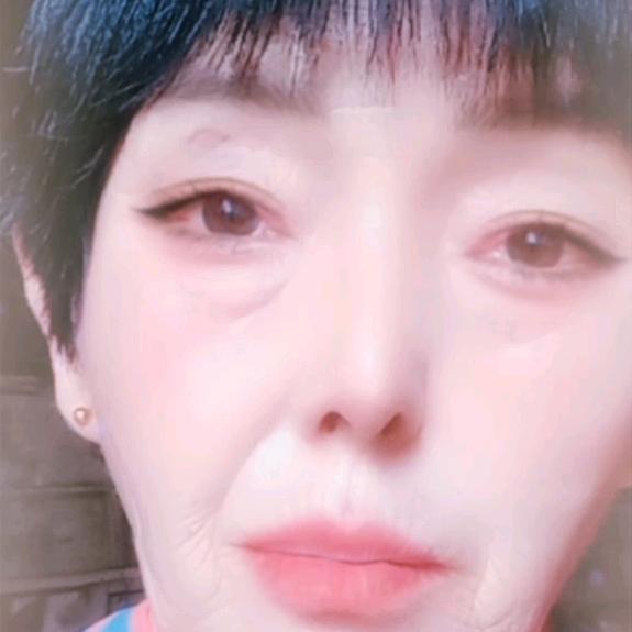 汤奶奶（汤国兰）