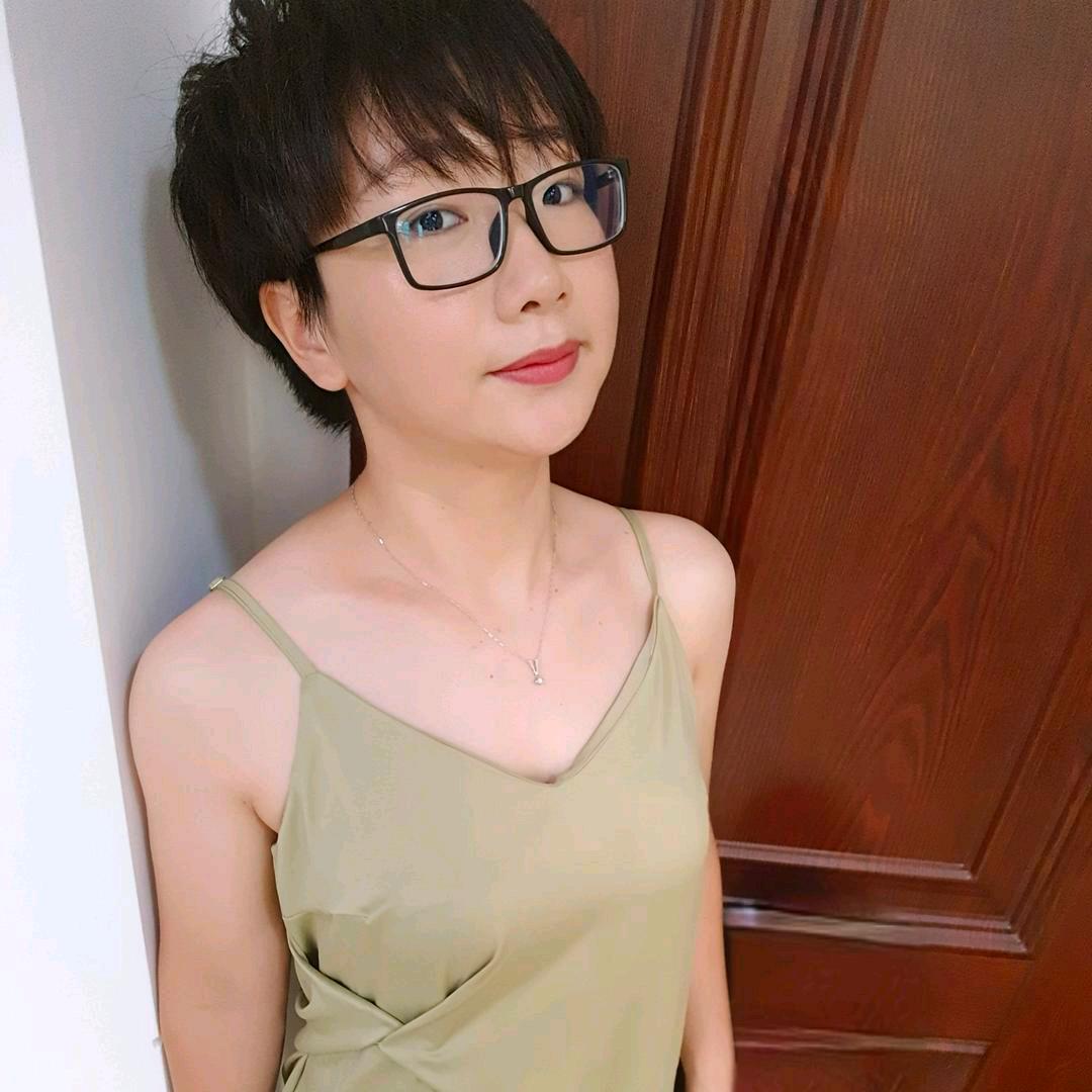 女子牛勿分享