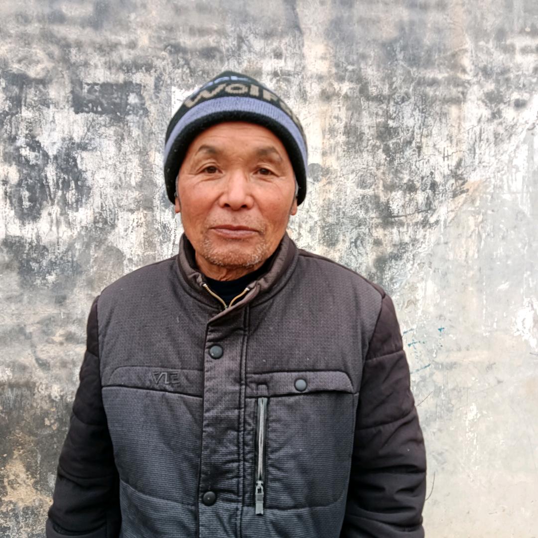 李