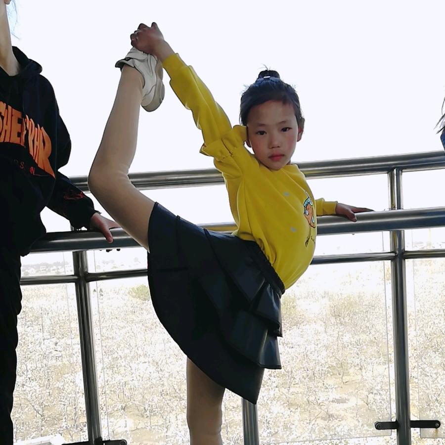 悦女王(>拒绝私聊_<)