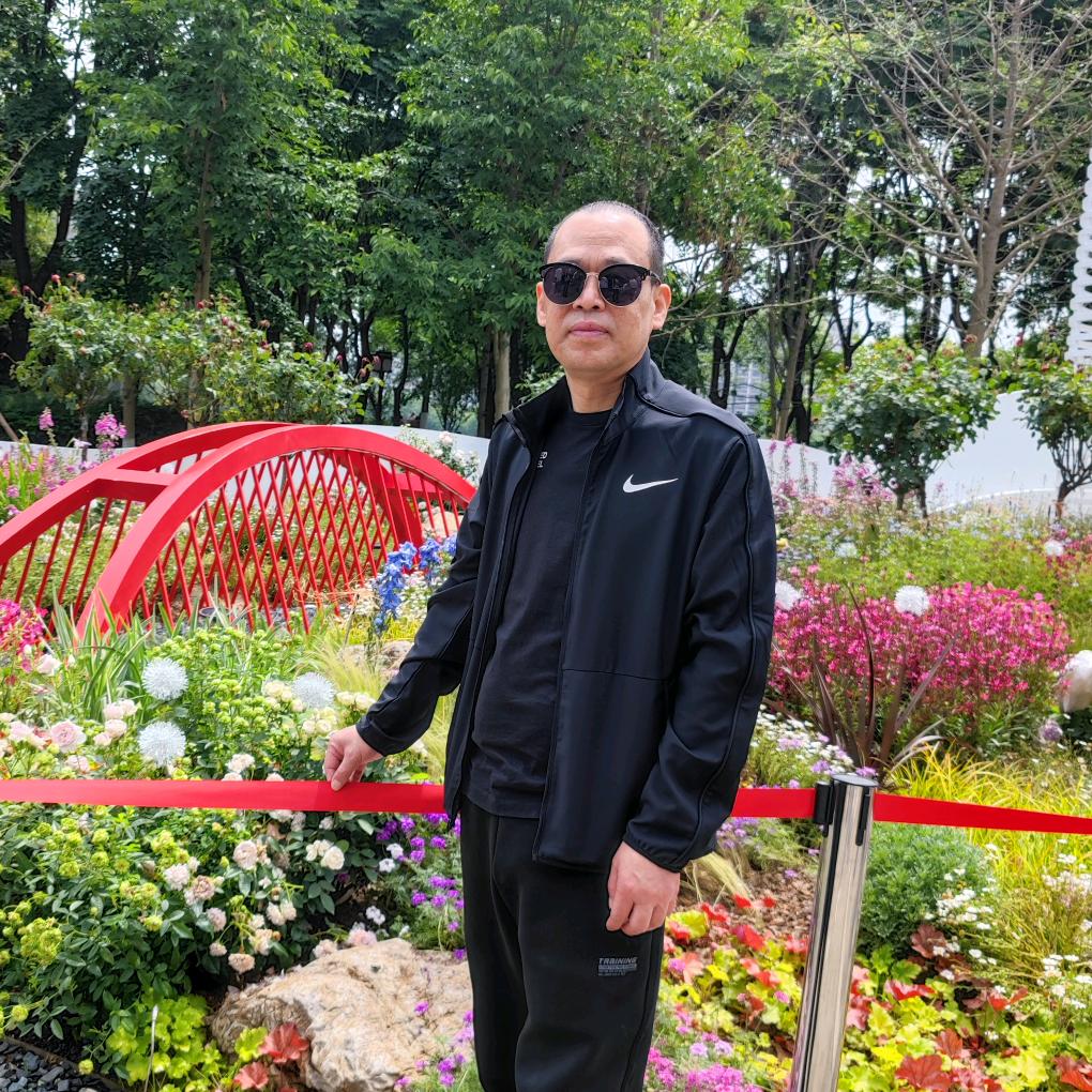 春江水暖鸭先知