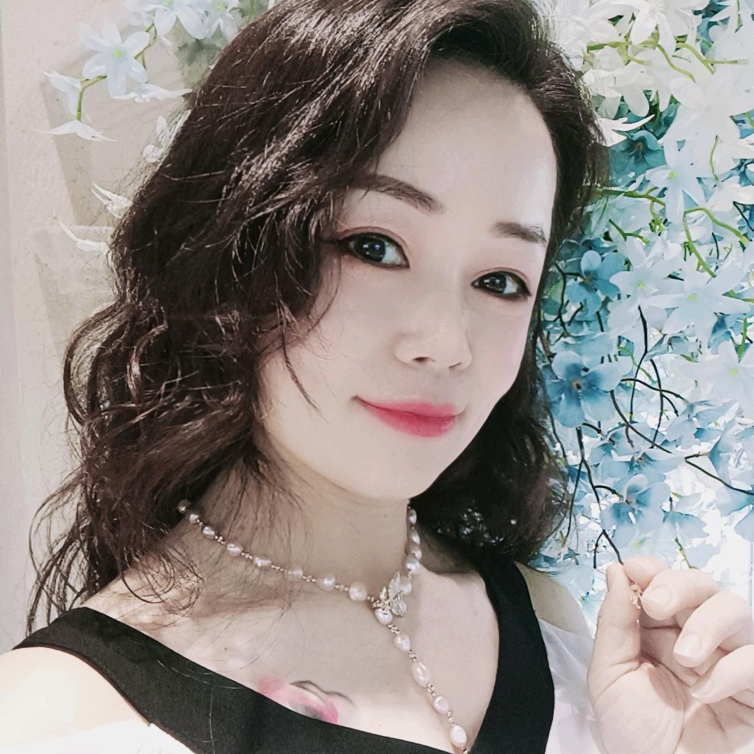 娜影