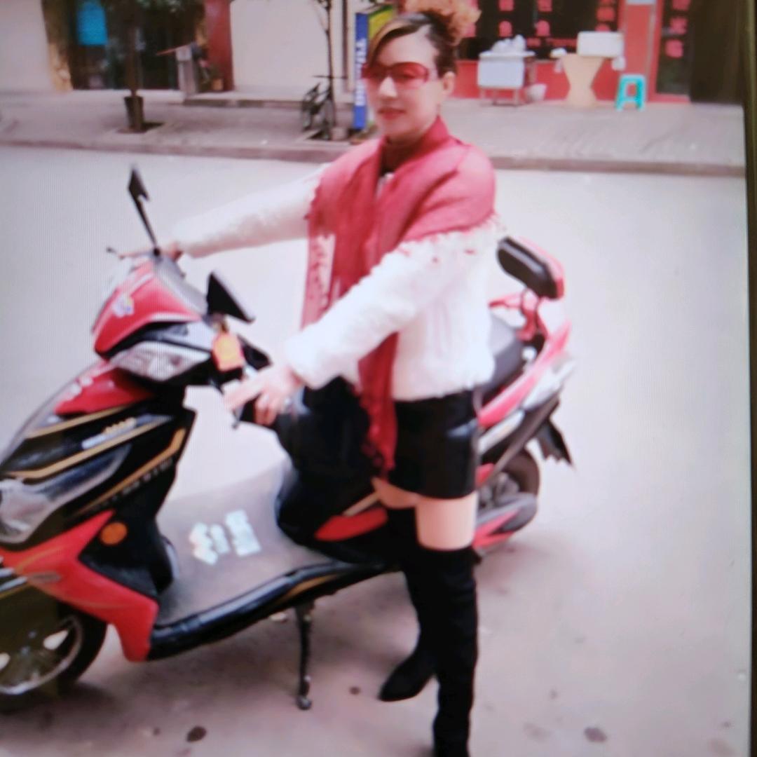 开江任市张姐乐队