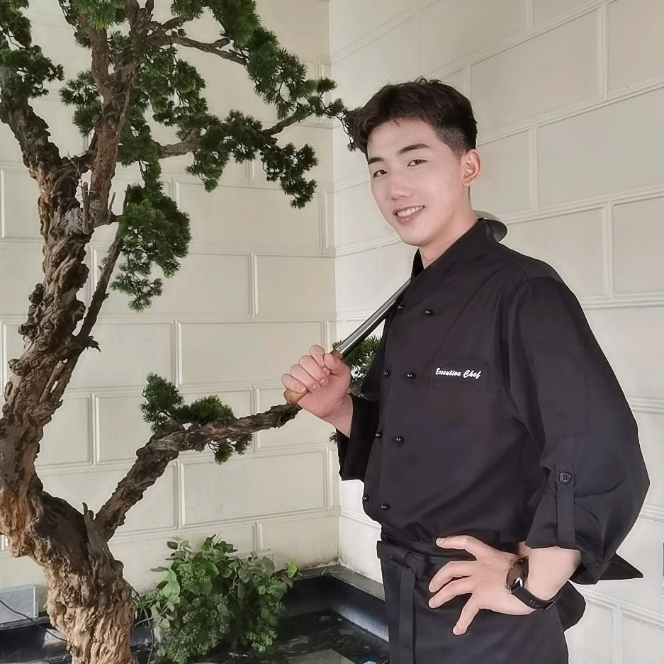 刚耀斌