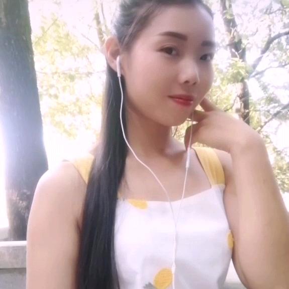 李小菊