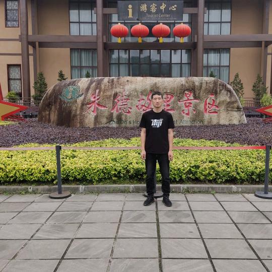 a小龙哥