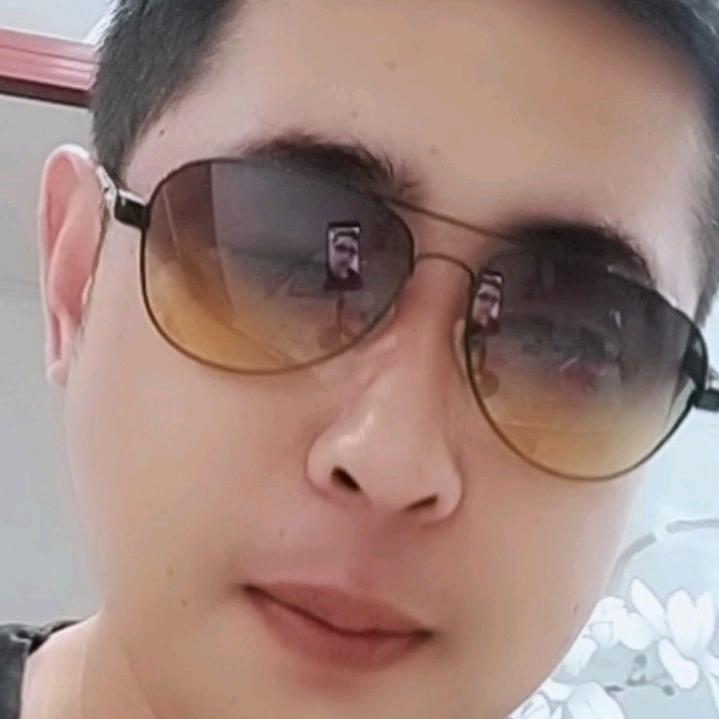 喜欢叫鸭的木灵头像