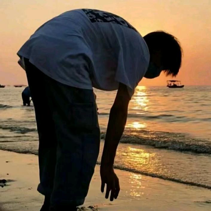 那个人已经不见了