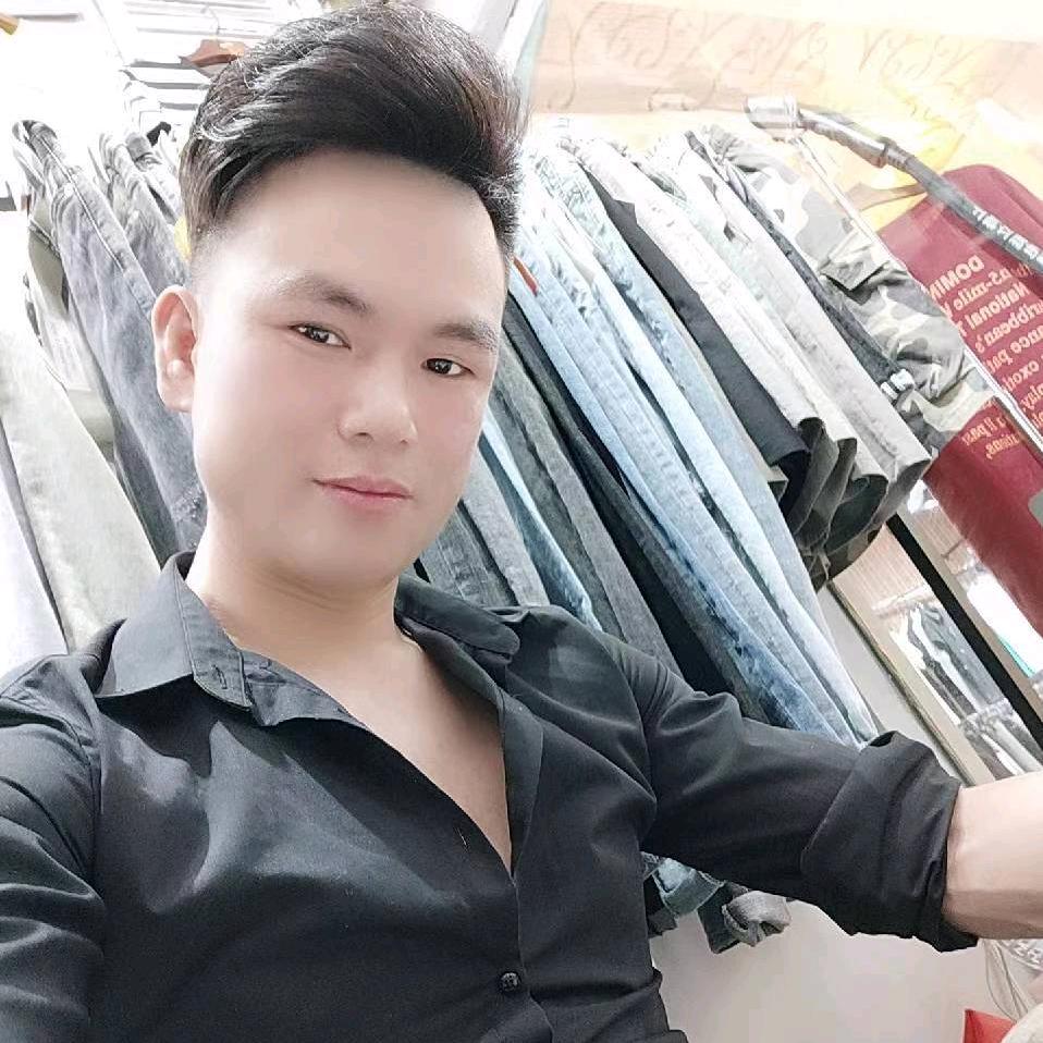 笑脸大叔