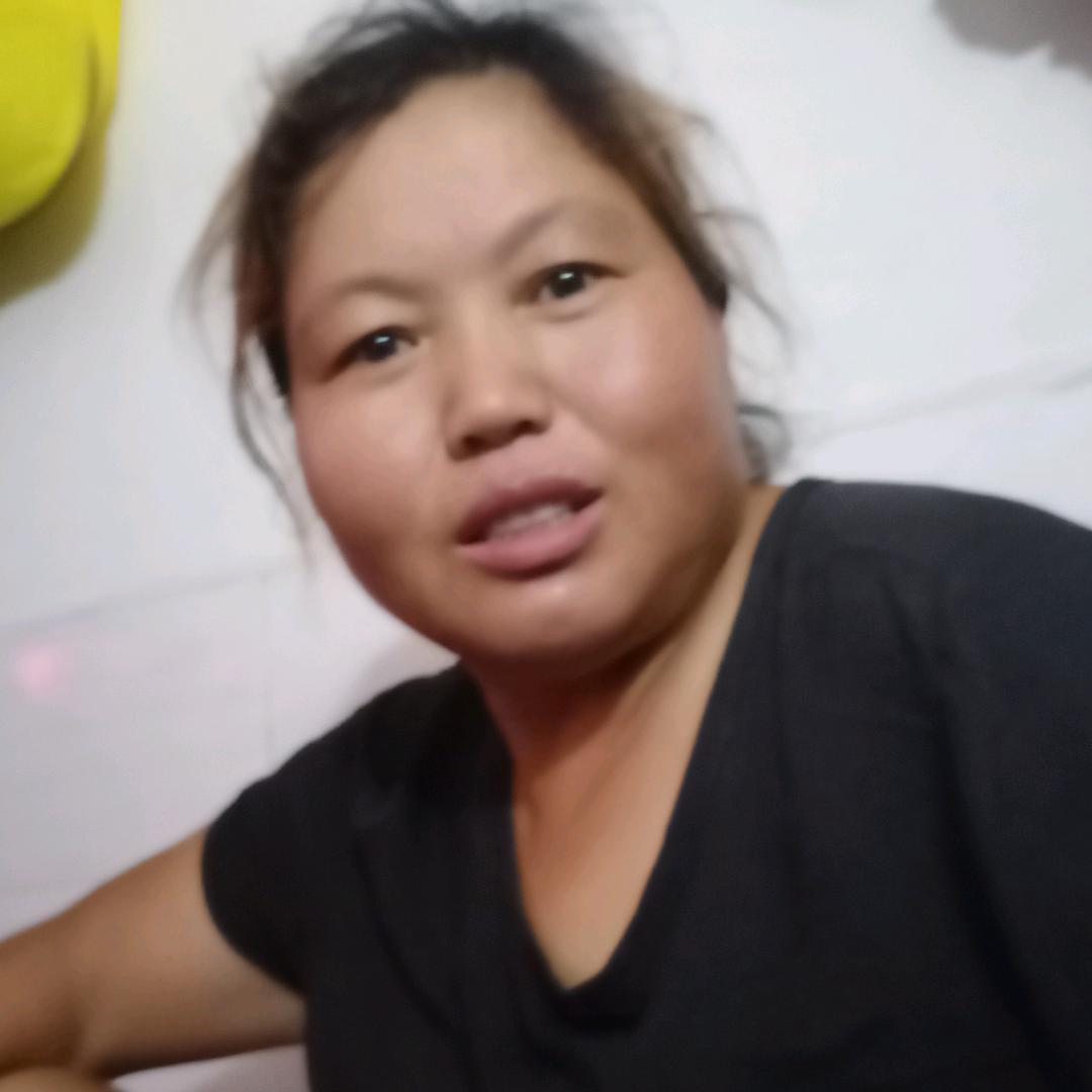 廷姐（每天晚上7、10分开播）