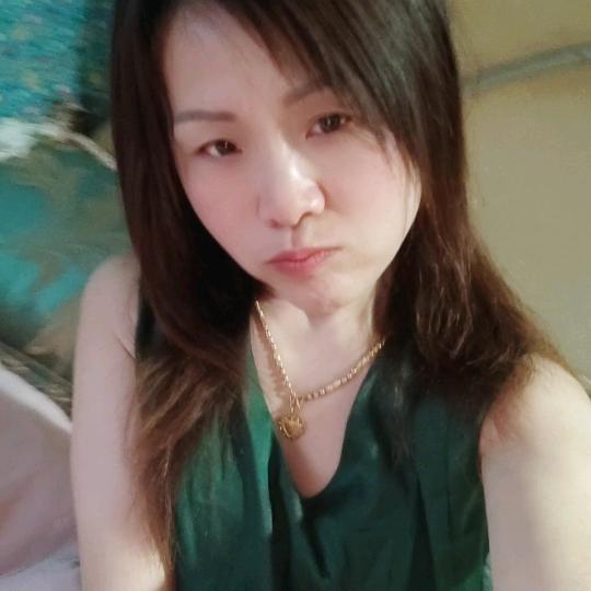 晴空万里；