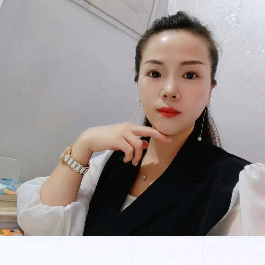 黛汐 云