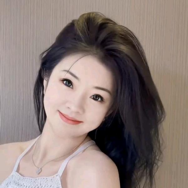 蜜罐里的丫头