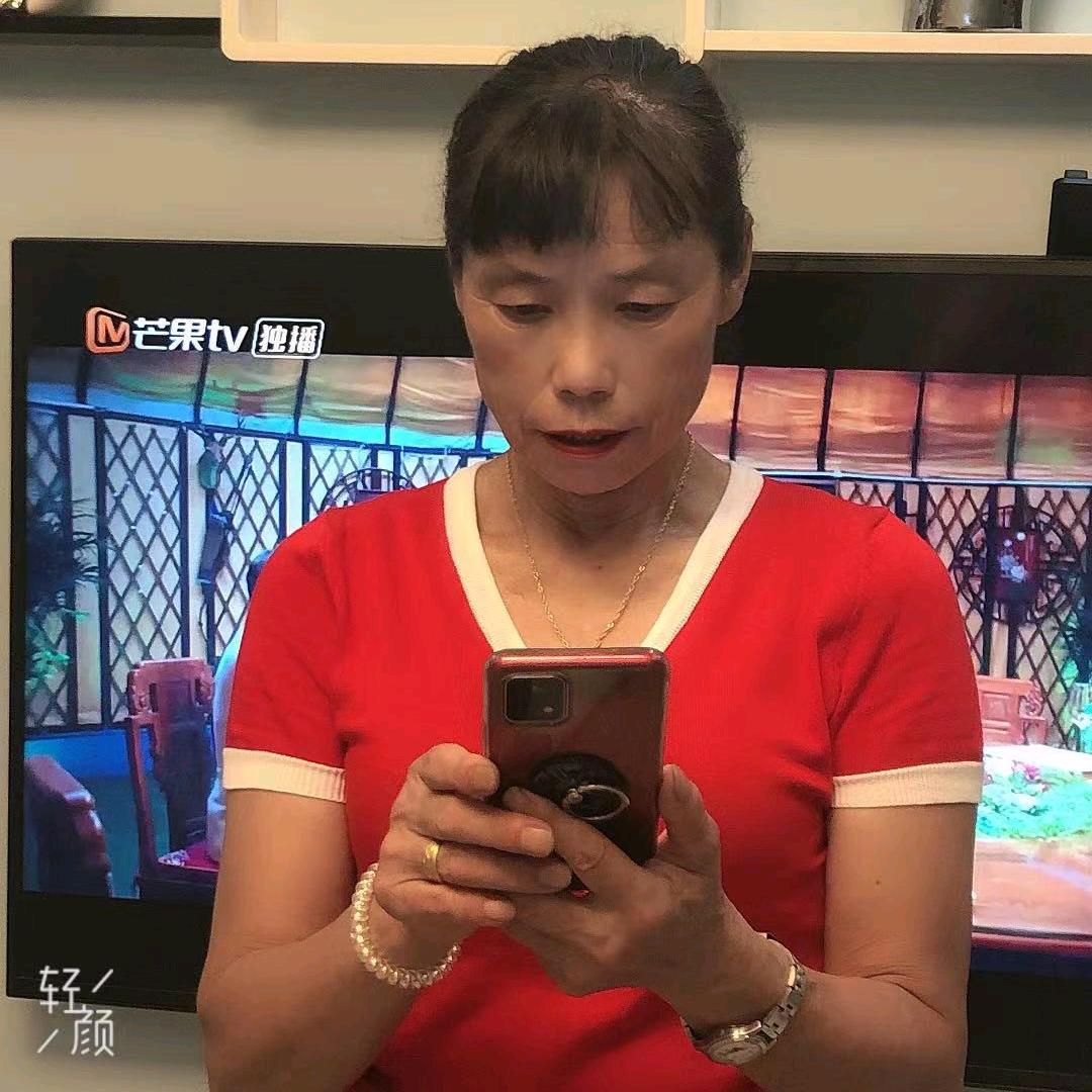 以马利丽周万英