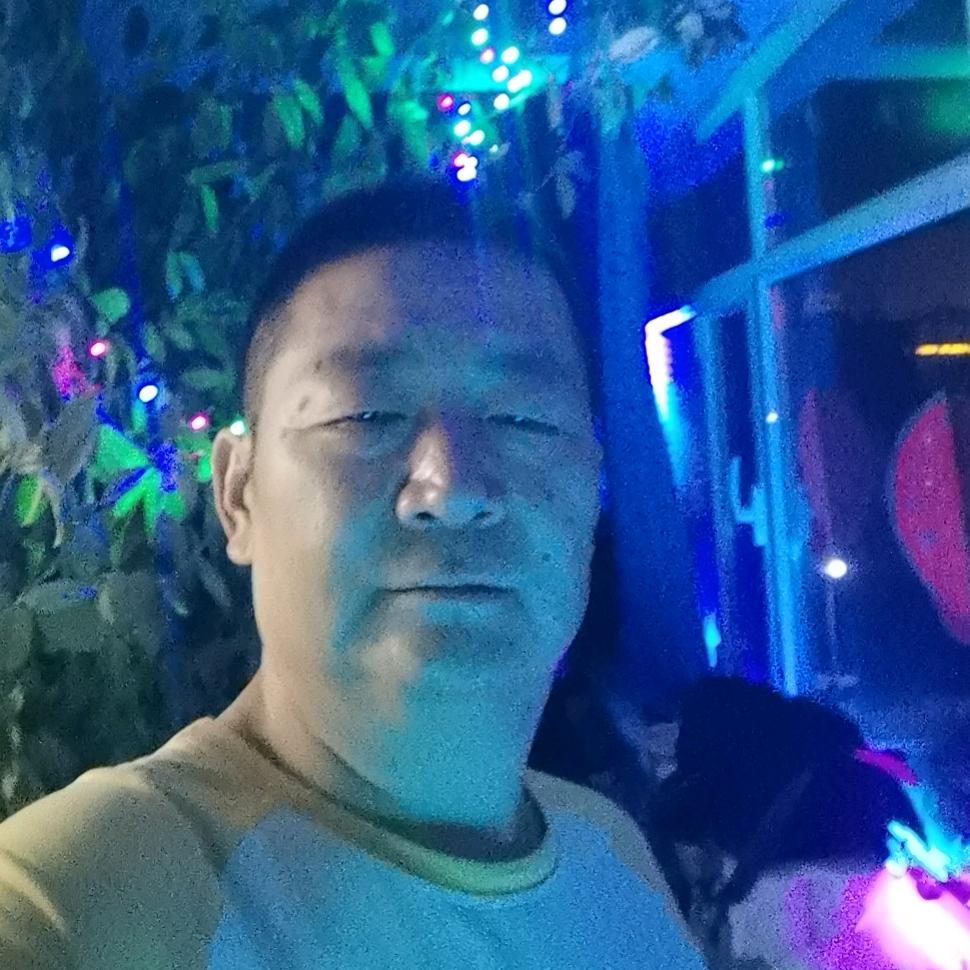 受伤的台灯