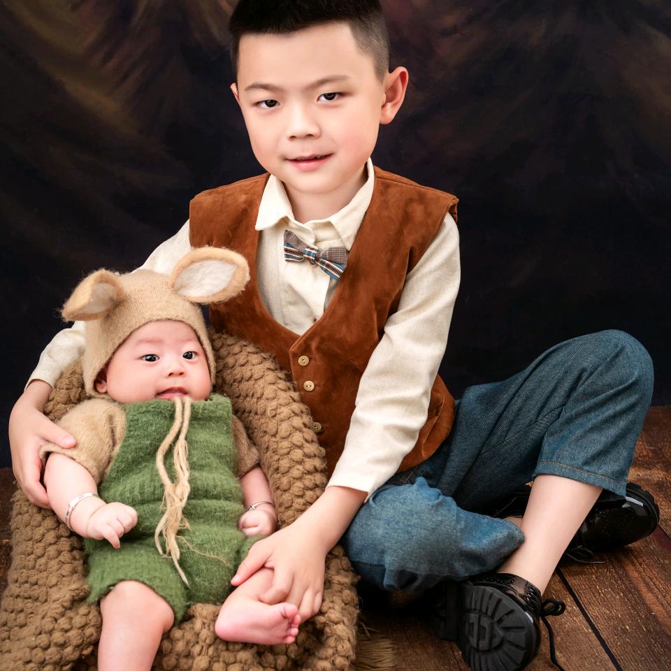 祥泰鑫封边条~~铧文托管机构~~刘菲