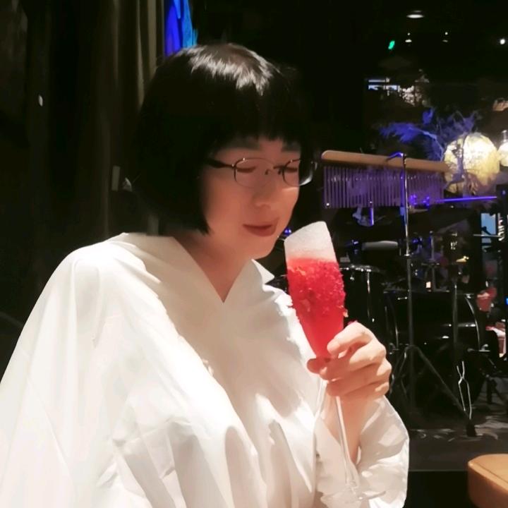 云淡风轻  丹儿(*˘︶˘*).｡.:*