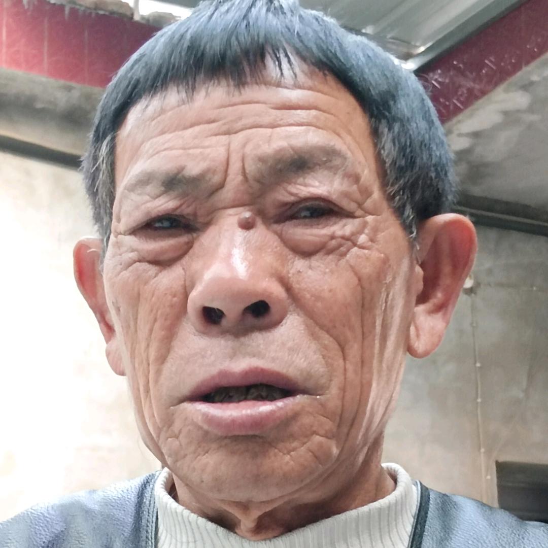 刘哥：晚上七点半开播