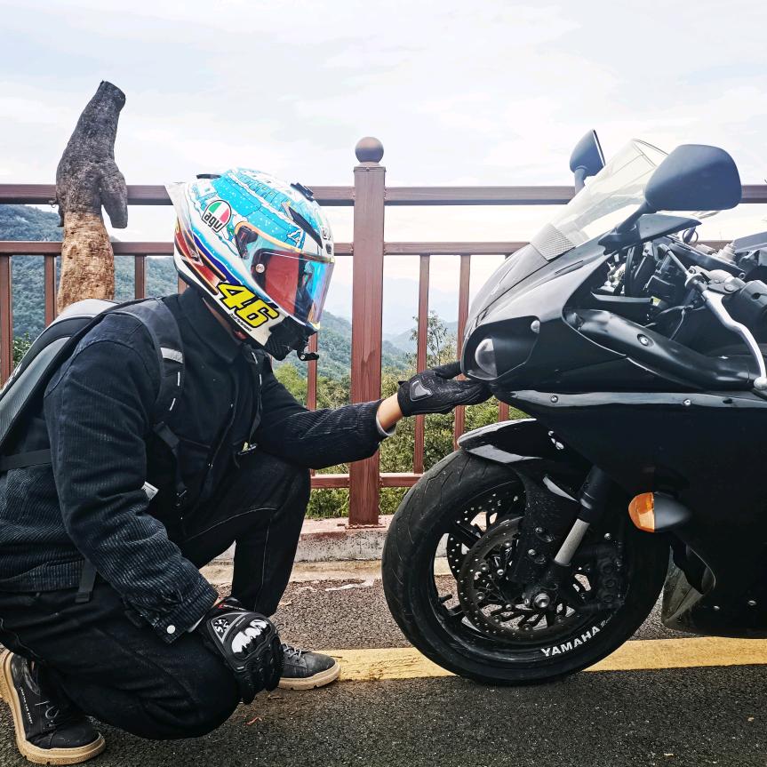 安骑机车(二杰)