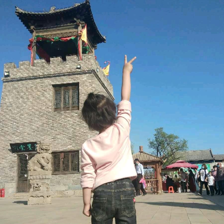 小小的女汉子
