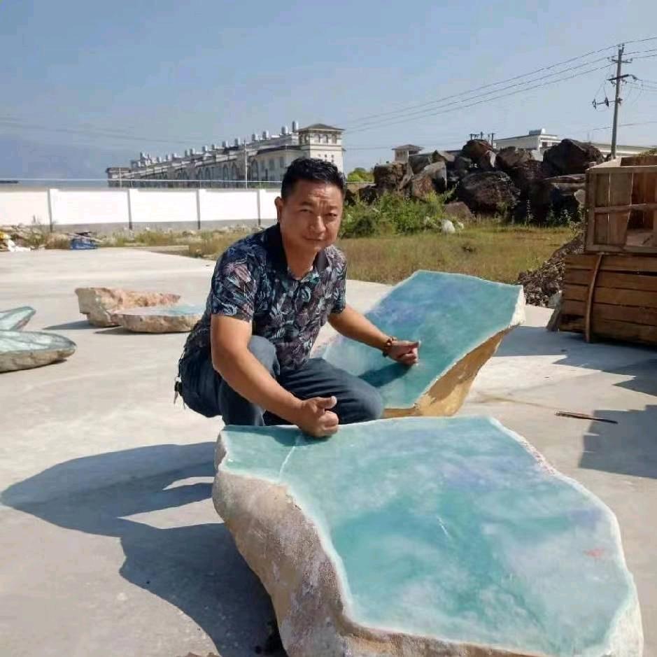 盈江柏霖音乐歺厅