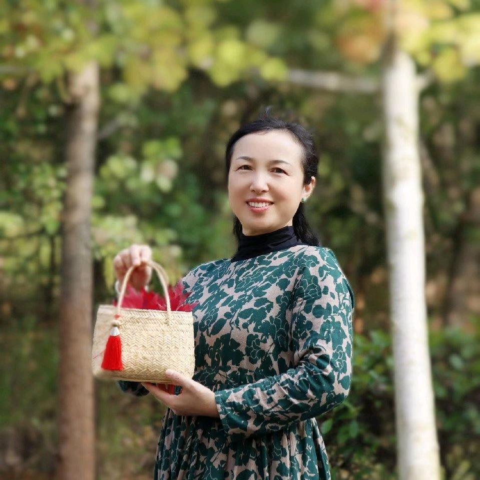 湘菲龙须草编