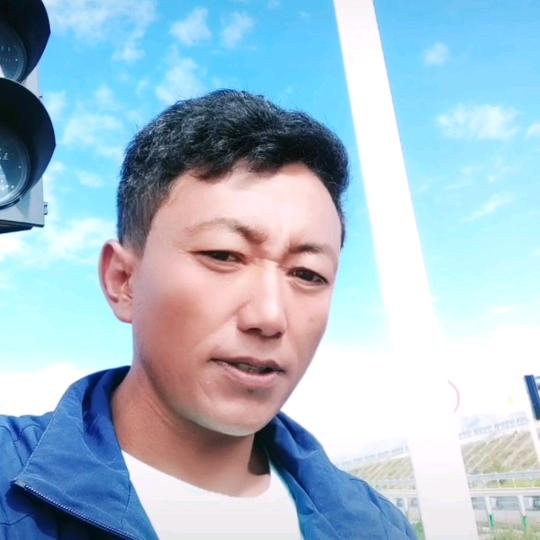 开心男人