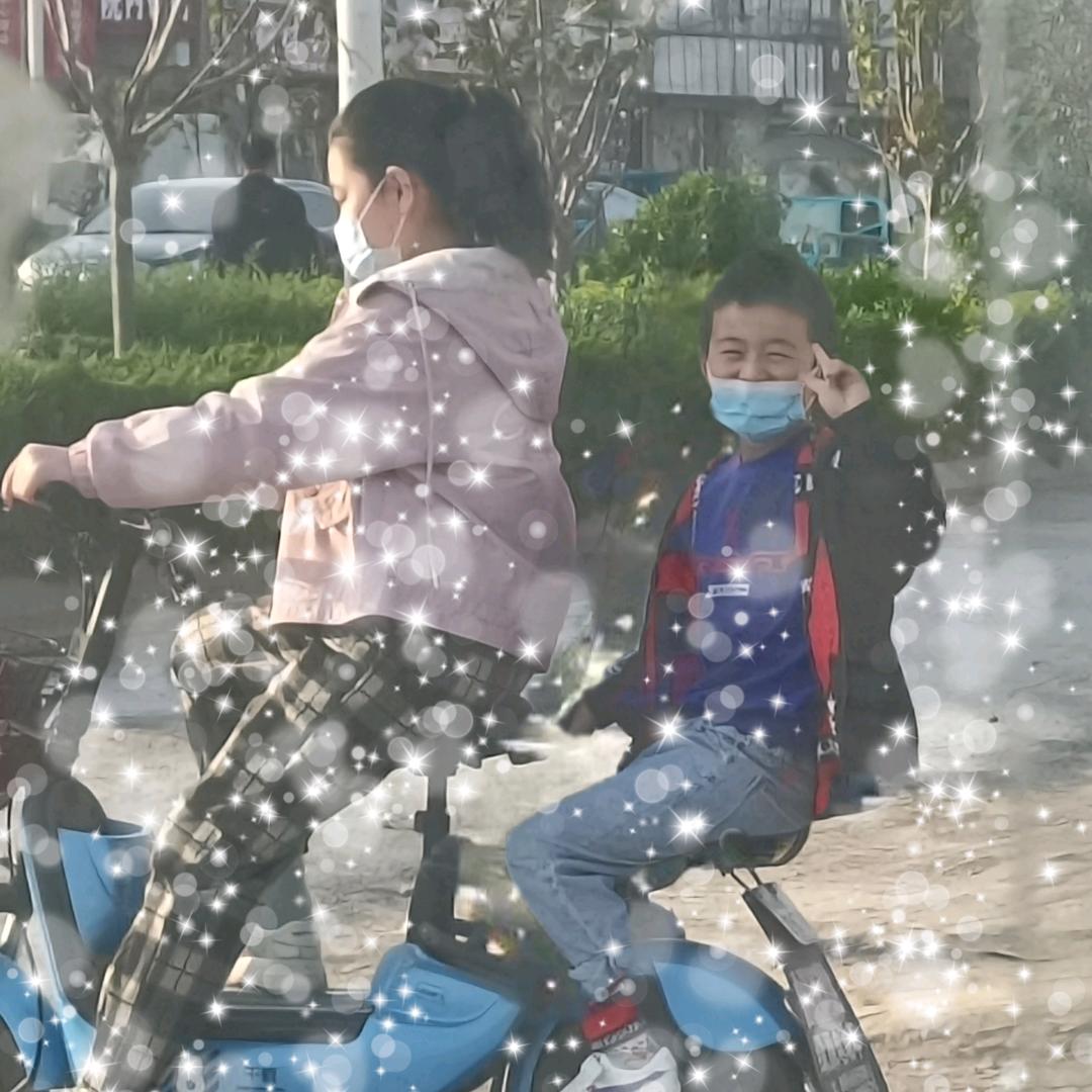 转身回眸～～