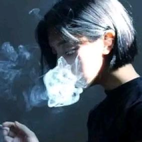 summer__倾夏（关赞必回😃😃）