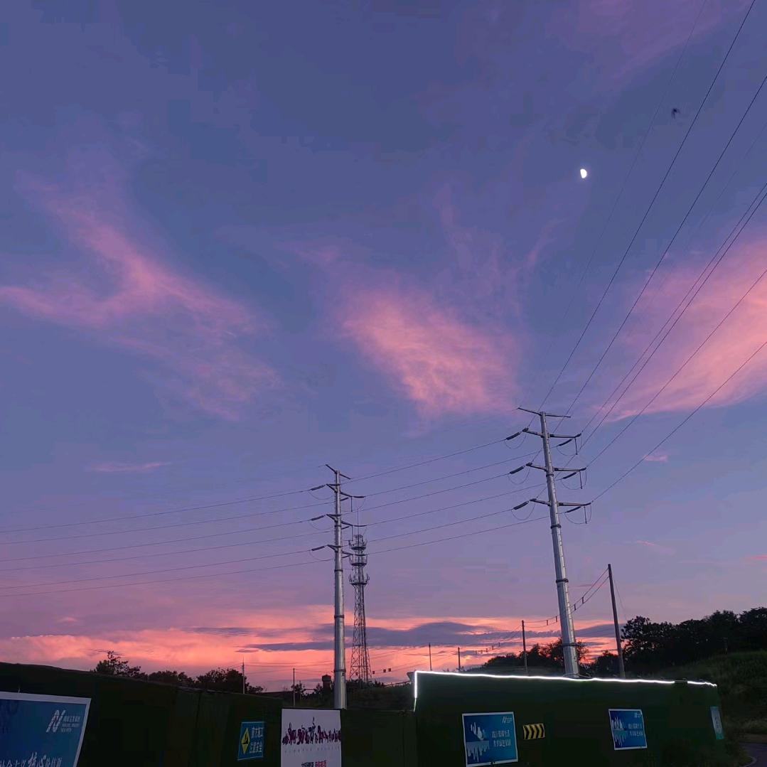 月影星辰头像