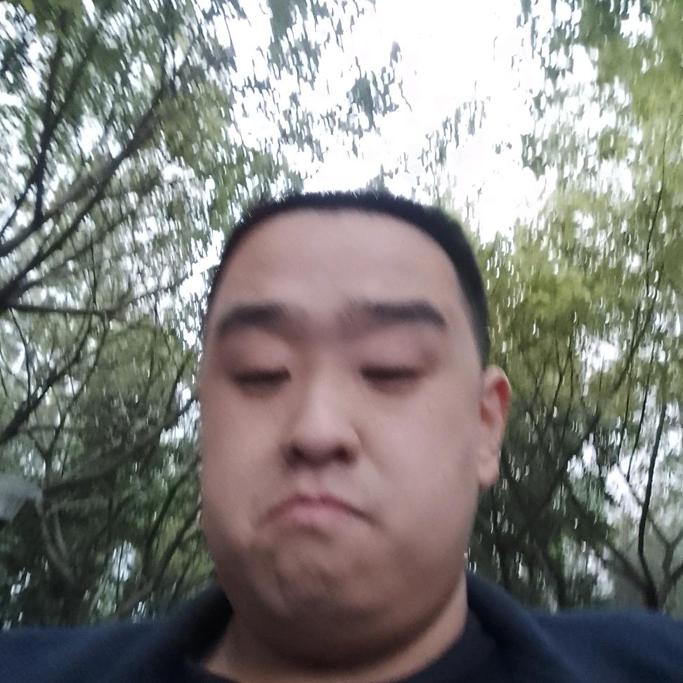 姚映何