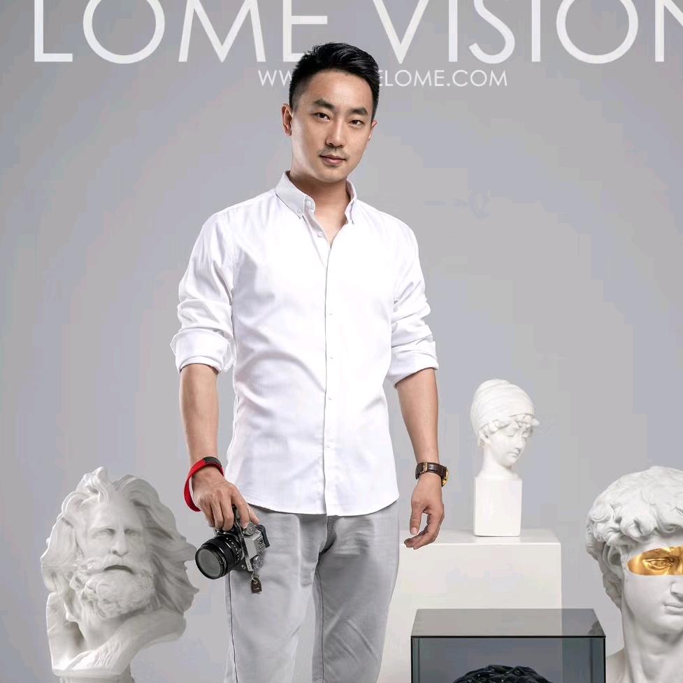 爱拍照的可可