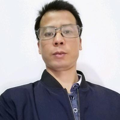 李记肠粉店李明春